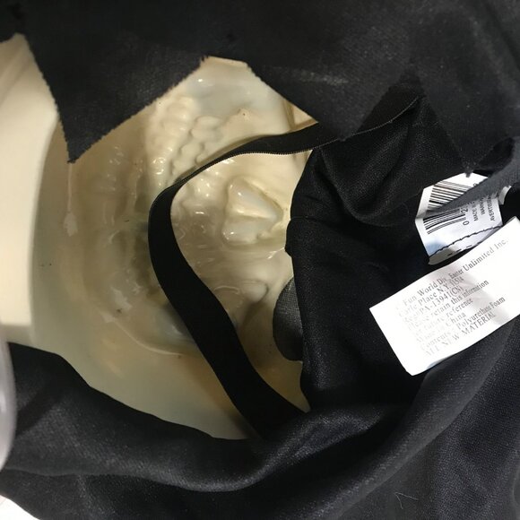 Hooded Skull Mask Heart Pump Dripping Fake Blood Fun World Animated Halloween - Picture 5 of 7